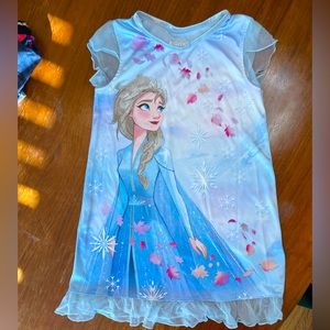 Frozen II Elsa Nightgown sz 6